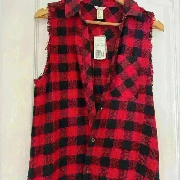 Forever 21 New Never Worn Woman’s No  Sleeve Plaid Red & Black Jacket Loose Fit - Picture 4 of 7